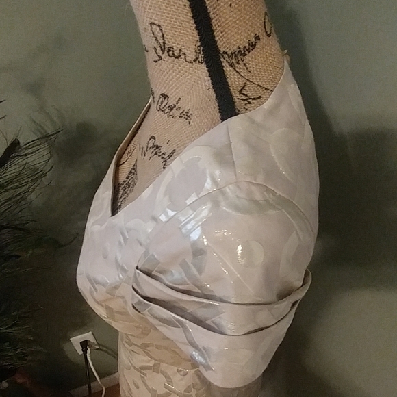 Tibi New York Gold Circle Cut-Out sheath Dress - Picture 4 of 8